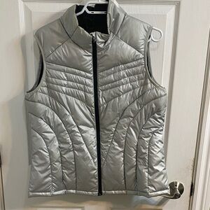 Hyba Insulated Silver Puffer Vest Spring Women’s Size Large Outdoor Gorpcore